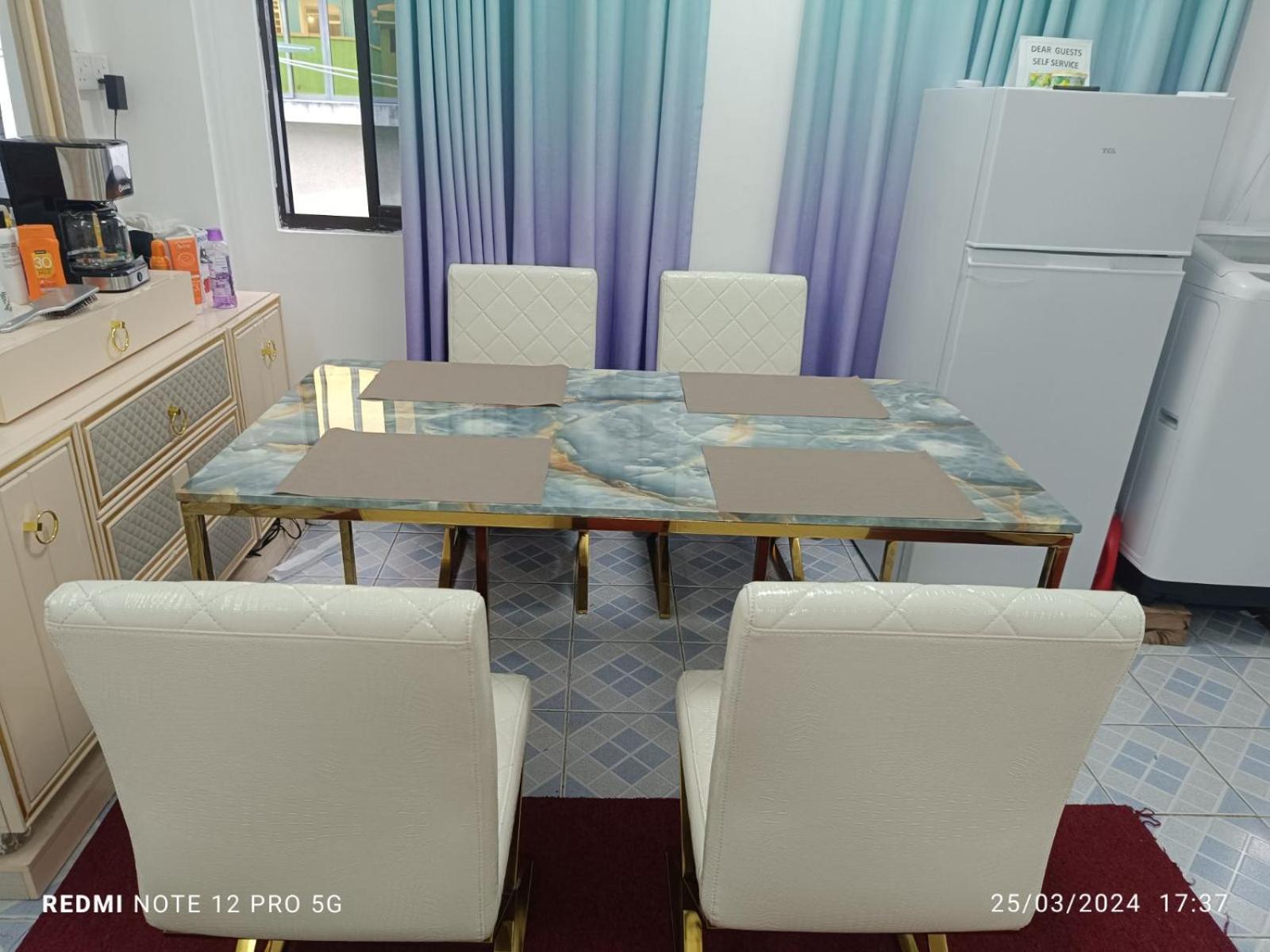 Ontrack Travel Apartment Мале Екстериор снимка